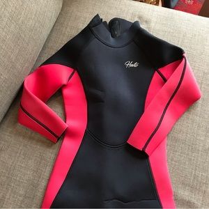 HEVTO Black/RED Neoprene
VIGOR-I WETSUIT Full Body Surf
Beach Kids Youth 10